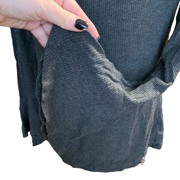 Michael KORS BOAT NECK LONG FLOUNCE SLEEVES GREY TOP SOZE XS - Picture 4 of 8